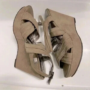 Carlos by Carlos Santana Willow Wedge Platform Sandals Tan Brown Size 8.5